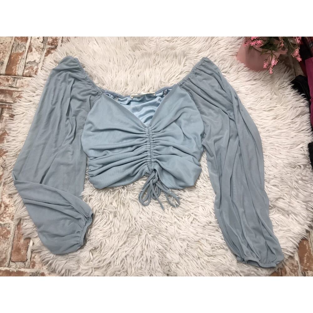 American Threads Women's Sky Blue Ruched Long Sleeve Cropped Top Blouse sz Med